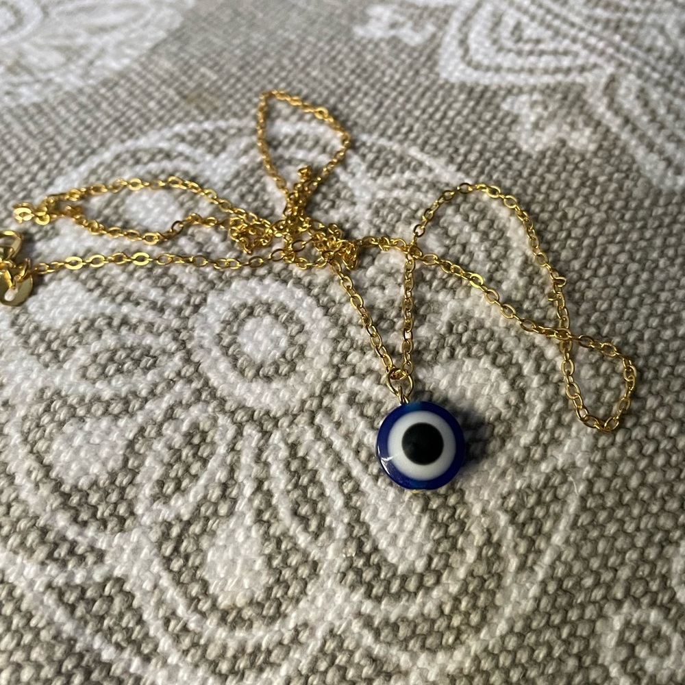 new in plastic dainty gold evil eye 🧿 necklace